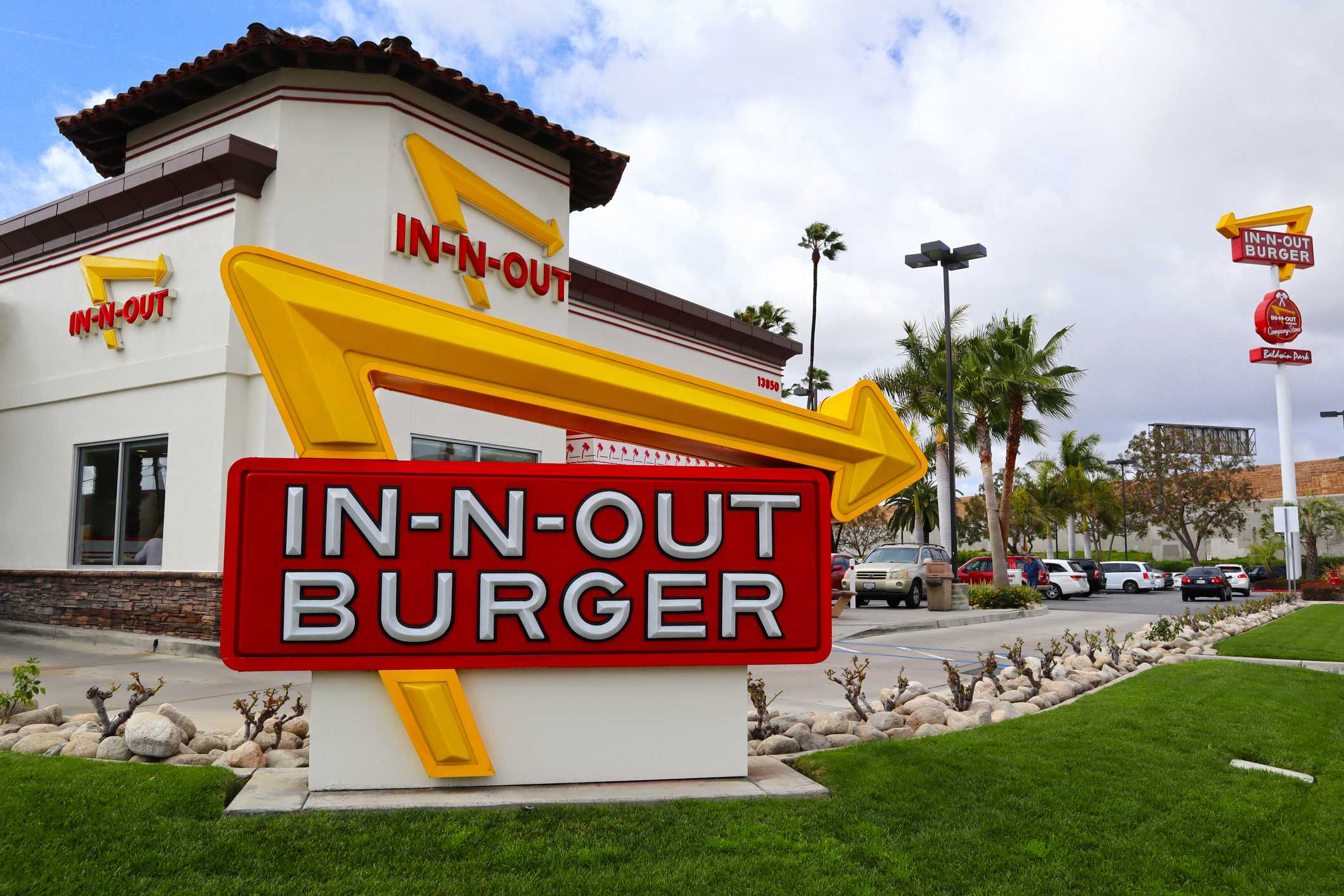 In-N-Out Burger CEO floats 3 additional states for possible expansion — Mount Lebanon Community news